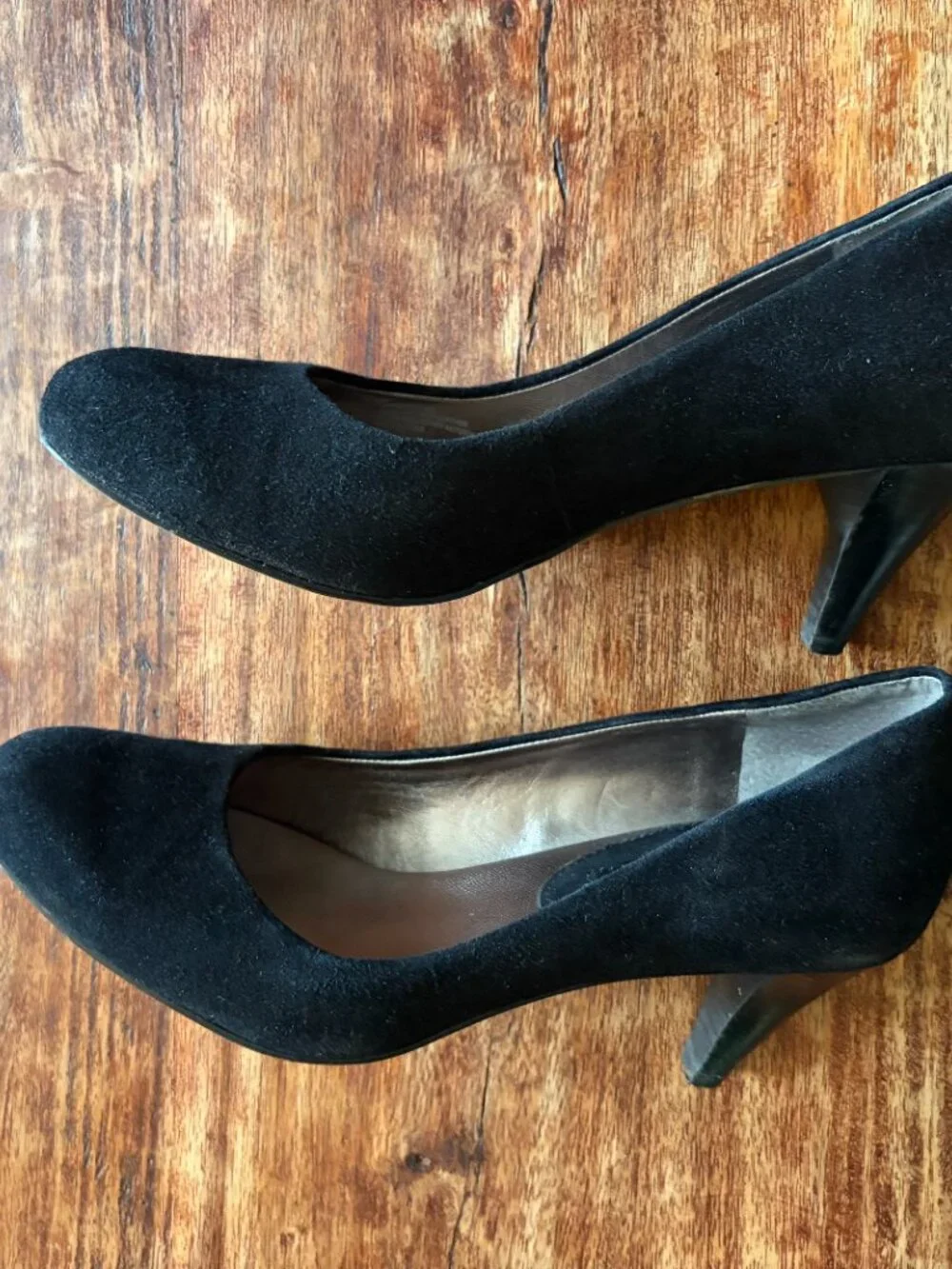 BANANA REPUBLIC Vintage Black Suede 